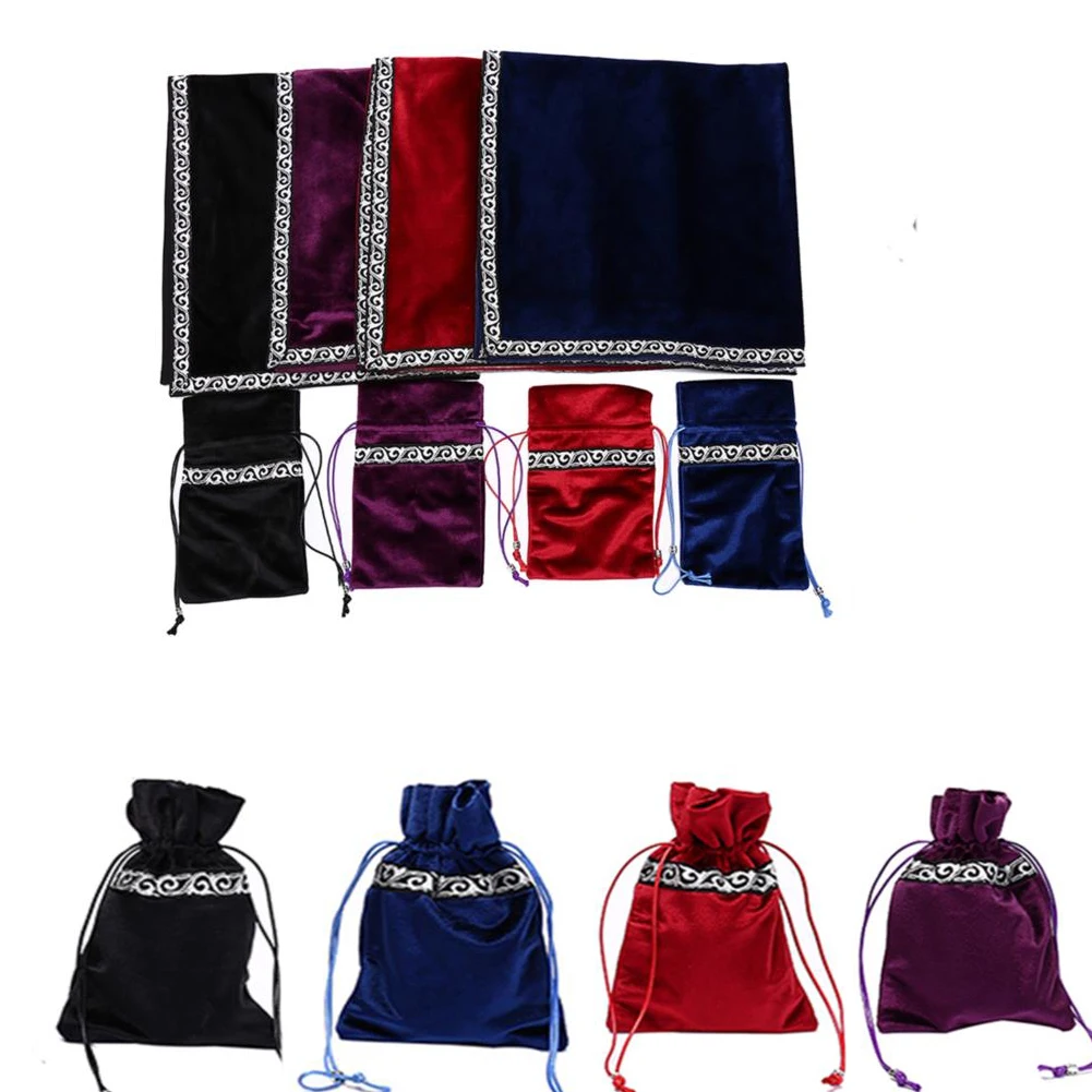 

2018 New Retro Tarot Cards Bag Party Table Cloth Board Game Tablecloth Divination Velvet