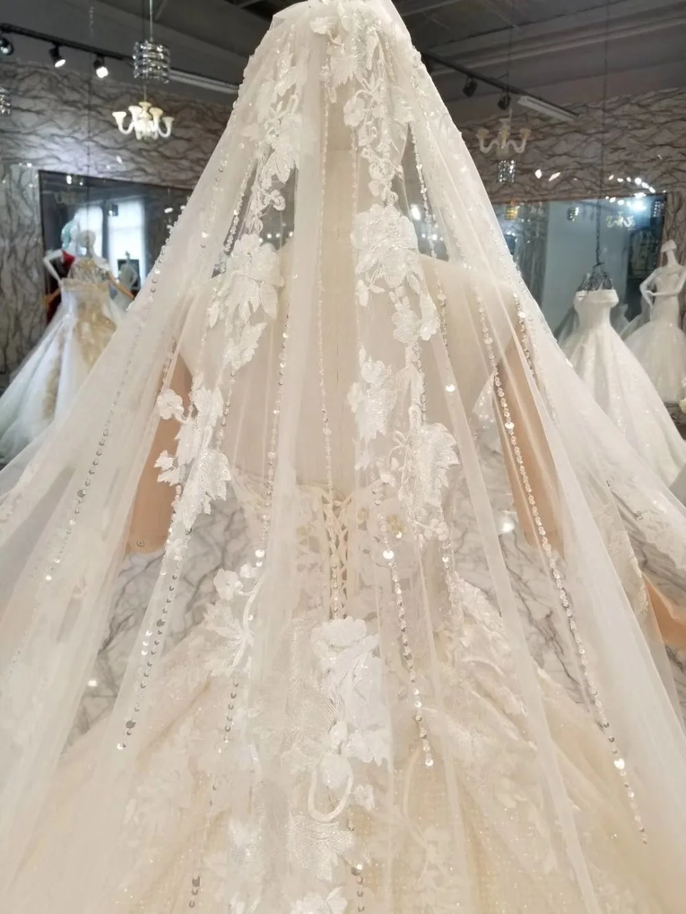 H&S BRIDAL Strapless champagne wedding dresses robe de marriage Long shinny appliques wedding gowns vestidos de novia 2020