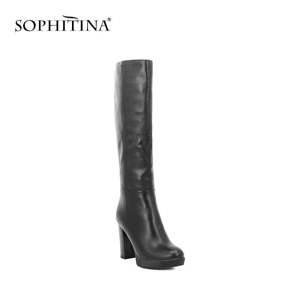 SOPHITINA/Брендовые зимние сапоги из натуральной кожи, подкладка из натуральном мехе и ворсина. Теплая зимняя обувь с округленным мыском на высоком каблуке и полстой подошве. Женские сапоги с пряжкой и молние сбоку.B50
