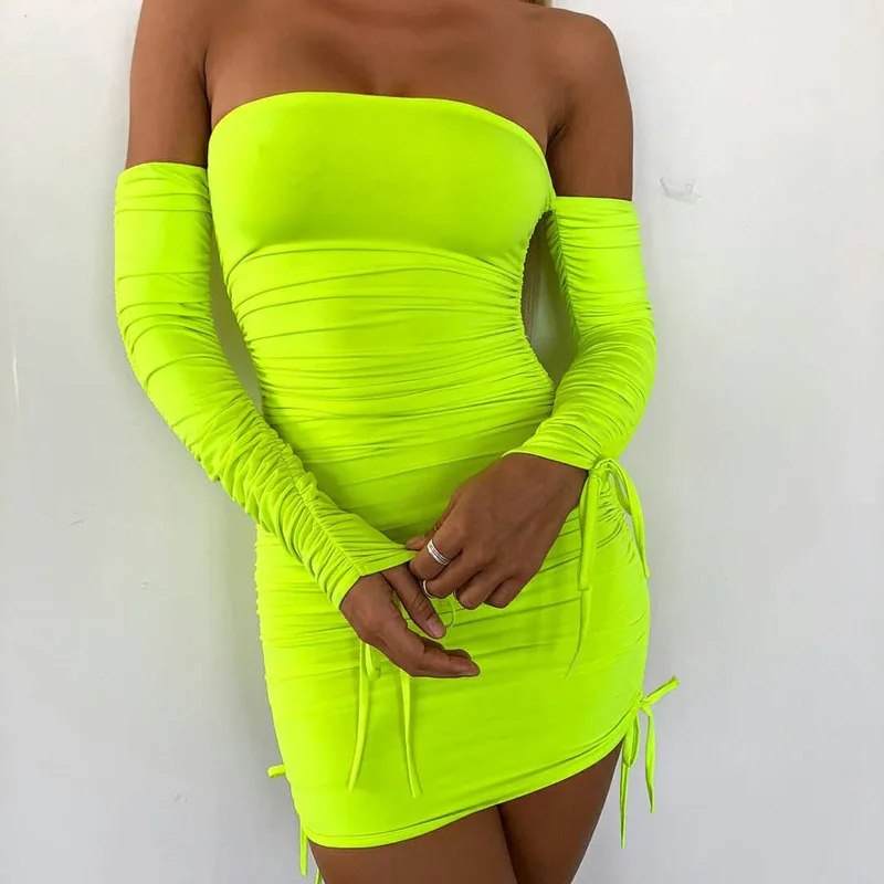 Женское платье с открытыми плечами ФЛУОРЕСЦЕНТНОЕ зеленое облегающее длинным