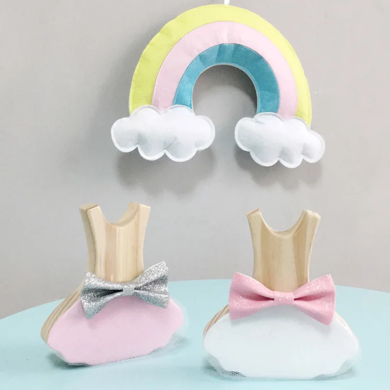 Скандинавское деревянное балетное платье в форме фигурки с кружевным декором