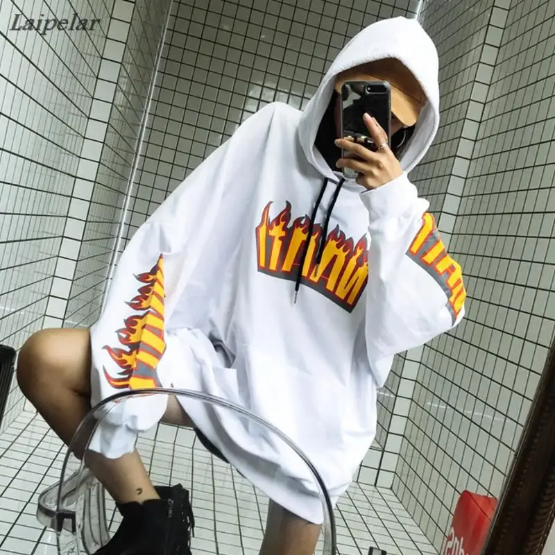 

Толстовка Женская, с капюшоном и карманами