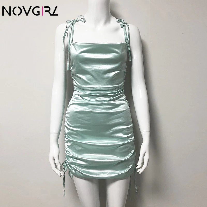 Novgirl/атласное облегающее платье на бретелях для женщин; коллекция года; летнее растягивающееся Клубное сексуальное платье с открытыми плечами и открытой спиной; вечерние пляжные платья