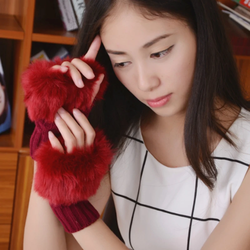 

Autumn winter knitting warm half finger fingerless female gloves wool wrist hand wrist fur exposed touch screen short gloves