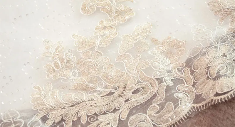 Свадебное длинное платье сексуальное кружевное с длинным шлейфом винтажное