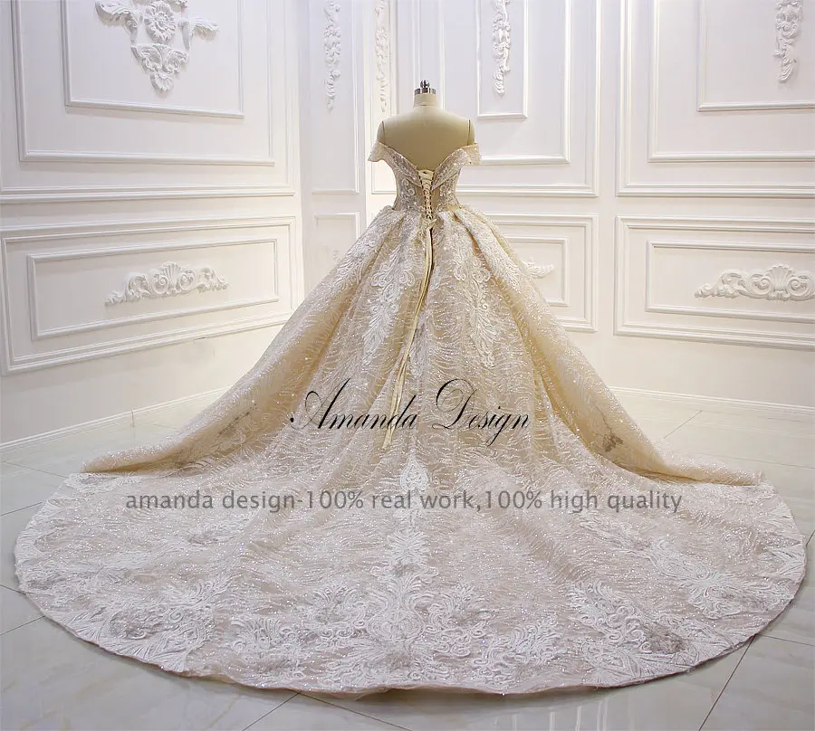 Свадебное платье с открытыми плечами и аппликацией цвета шампанского|Свадебные