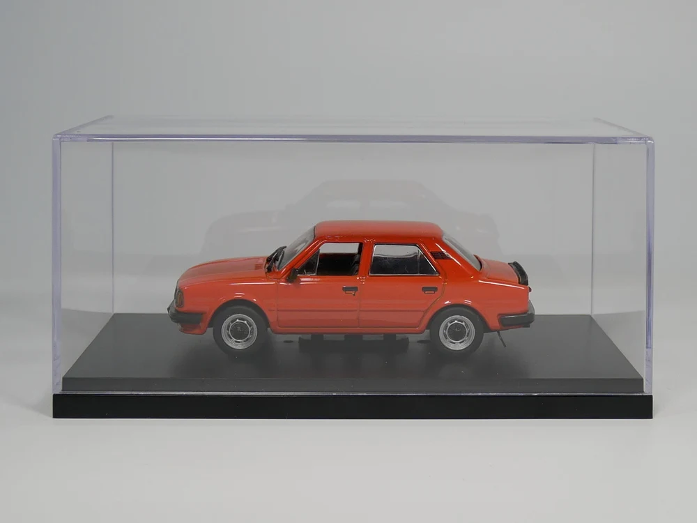 Ixo 1:43 Skoda 120 L литая модель автомобиля |