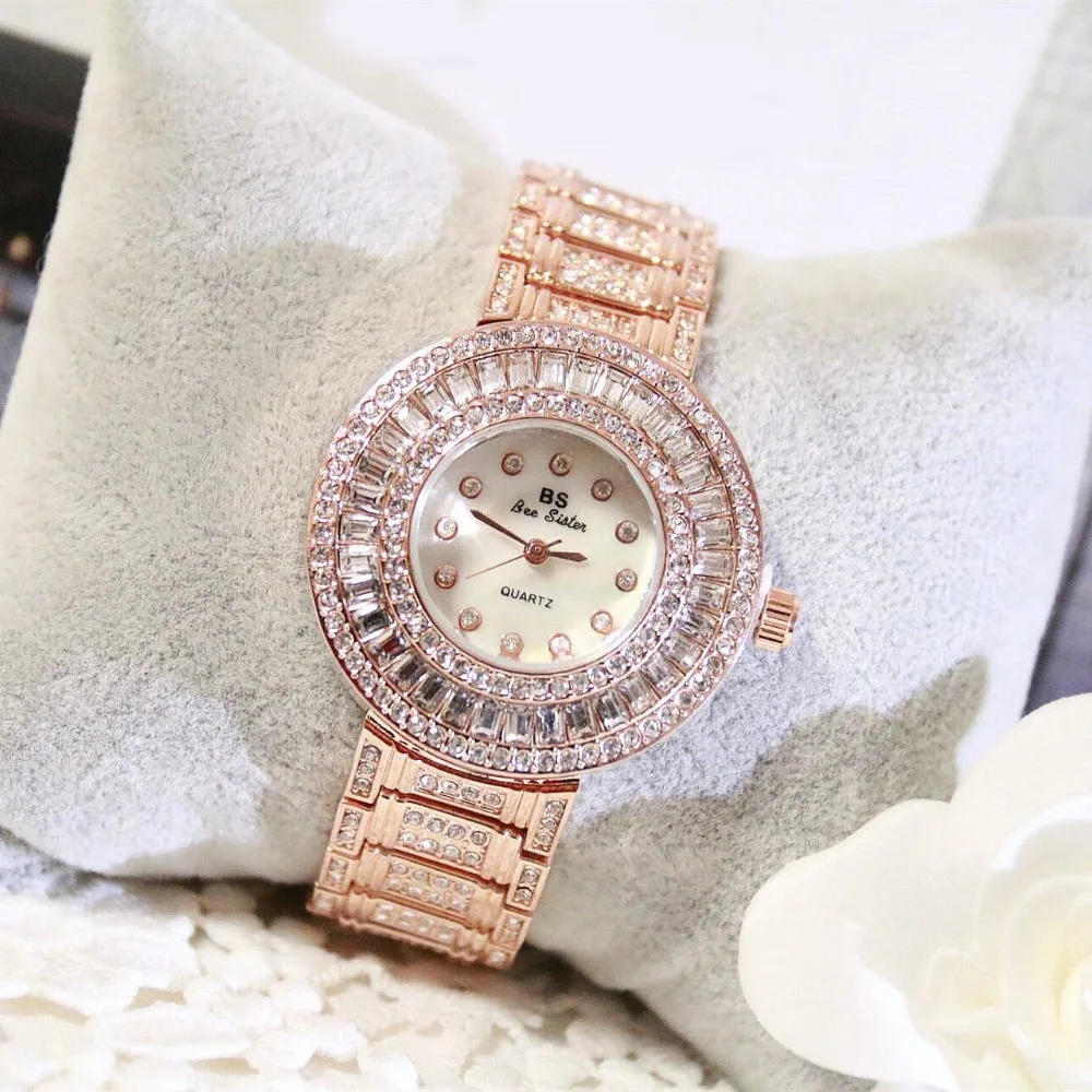 Часы наручные женские кварцевые со стразами брендовые роскошные золотистые