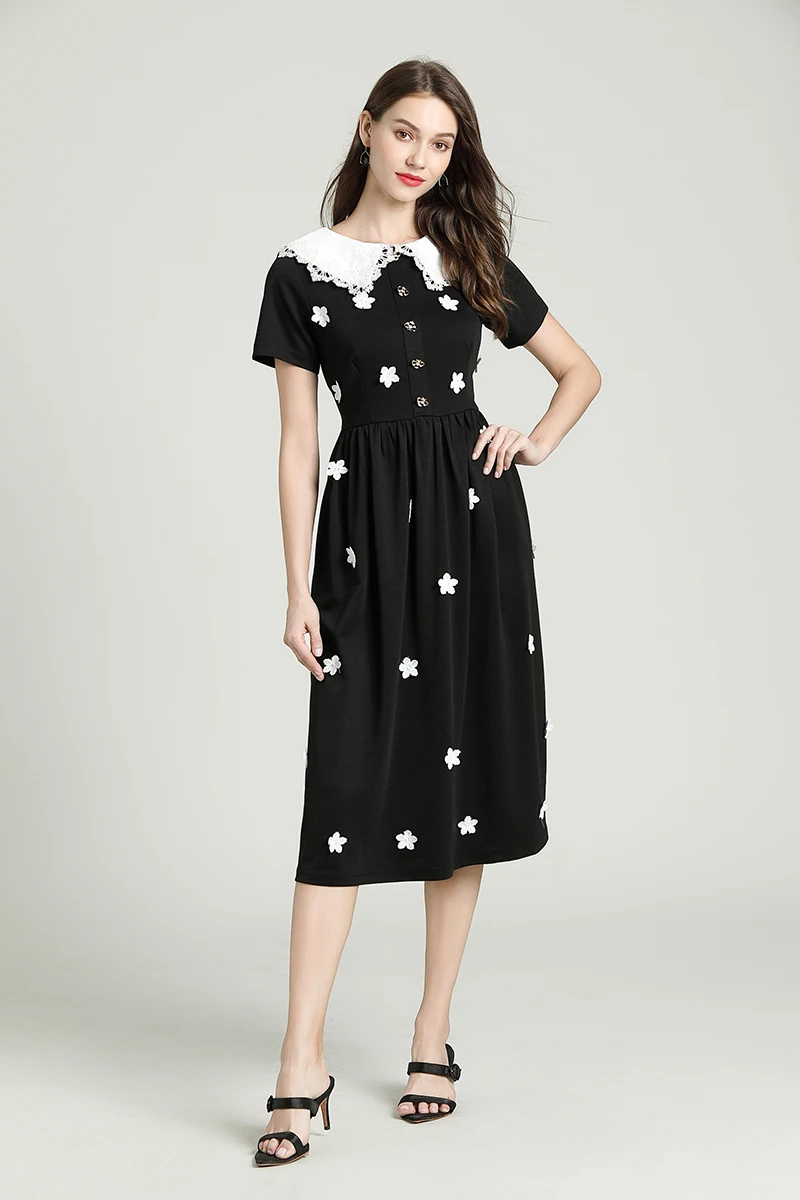 Женское модельное платье миди с аппликацией элегантное коротким рукавом