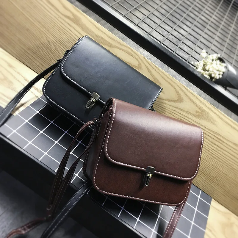2017 Высокое Качество PU Кожаный Женщины Crossbody Сумки Мода Цвет Заклепки Дизайн