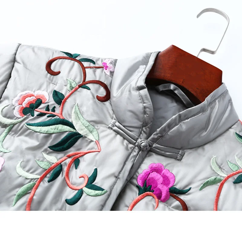 Фото 2017 New Women Down Coats vintage Flowers Embroidered Long White Duck Jacket Ladies Thick Warm Winter Slim Outwear SUN161 Женская 2017 New Women Down Coats vintage Flowers Embroidered Long White Duck Jacket Ladies Thick Warm Winter Slim Outwear SUN161 Женская