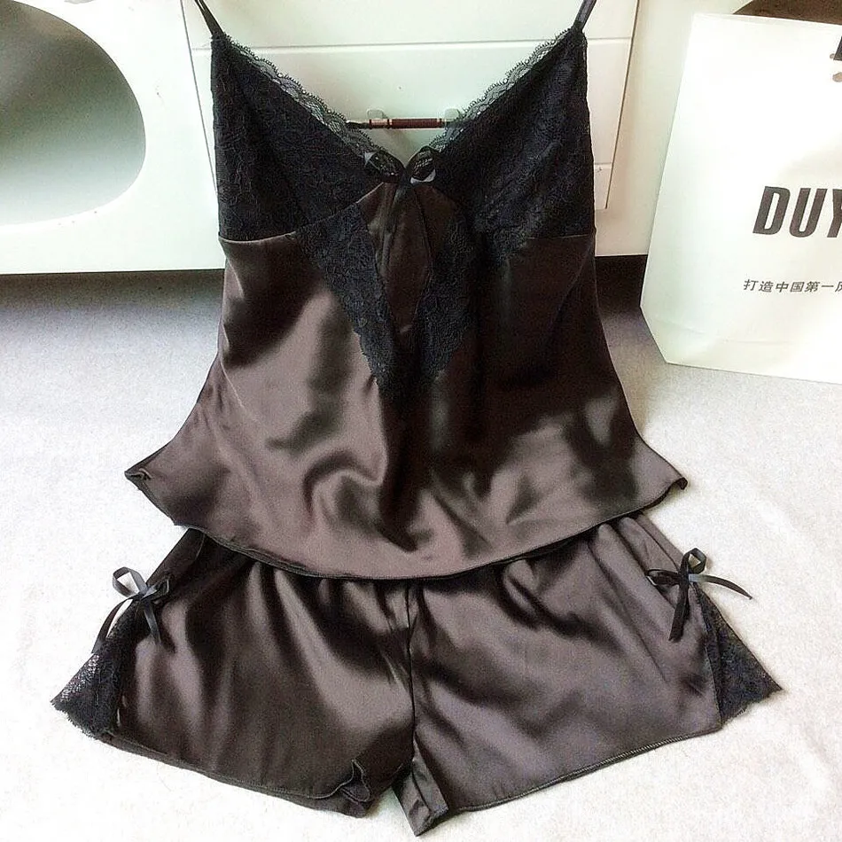 Шелковые пижамы пикантные Летние для женщин Pyjama Femme Пижама с миньонами взрослых