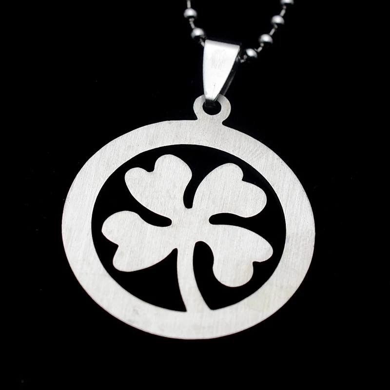 Ожерелье с подвеской в виде четырехлистного клевера из нержавеющей стали