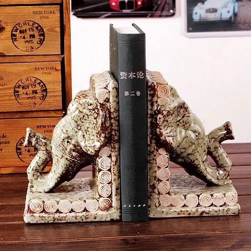 Экспорт Европейский старый керамические украшения ретро Слон Bookends shelf book C30-12A587