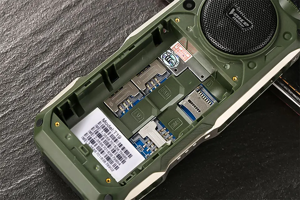 Мобильный телефон с тремя sim-клавиатурой Cectdigi T19, 2,8 дюйма, 15800 мА/ч, внешний аккумулятор, FM радио, GSM, фонарик, Противоударная кнопка, сотовый телефон