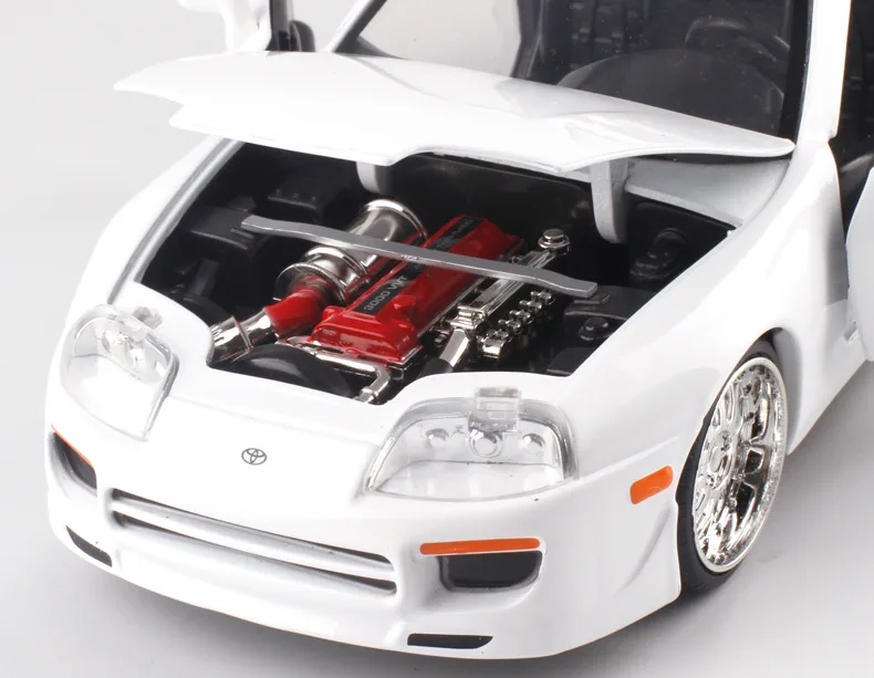 JADA 1:24 высокая имитация сплава Toyota 1995 модель автомобиля 2 открытые двери