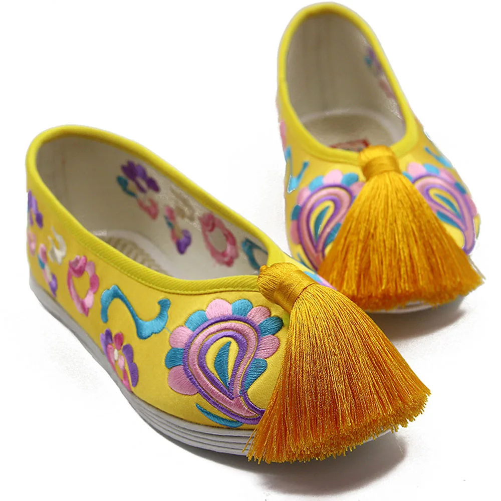 Women Flats Bride Shoes Chinese National Wedding Yellow Satin Dragon Phoenix Embroidered Tassel Breathable Single Ballet Woman
