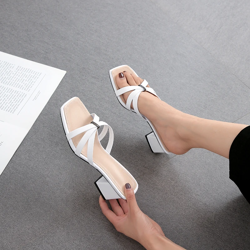 

ISNOM High Heels Slippers Women Summer 2019 New Slides Shoes Woman Mules Shoes Female Concise Strappy Pointed Toe Shoes White