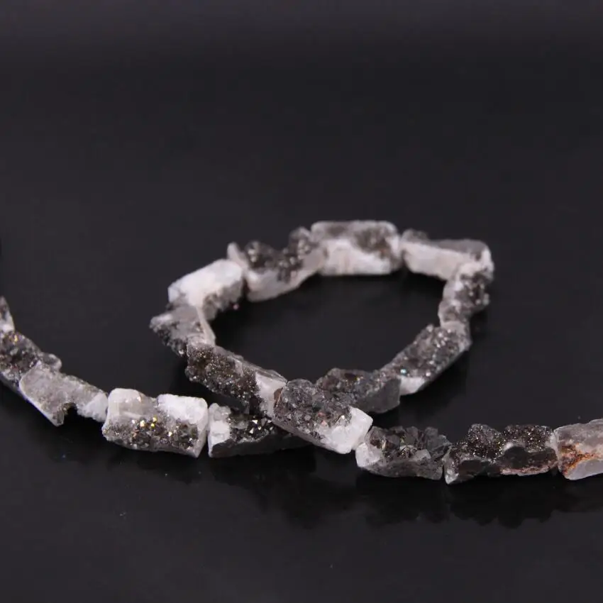Approx20Pcs/Strand пистолет черный титан натуральный кварц друза Geode Прямоугольник Плиты