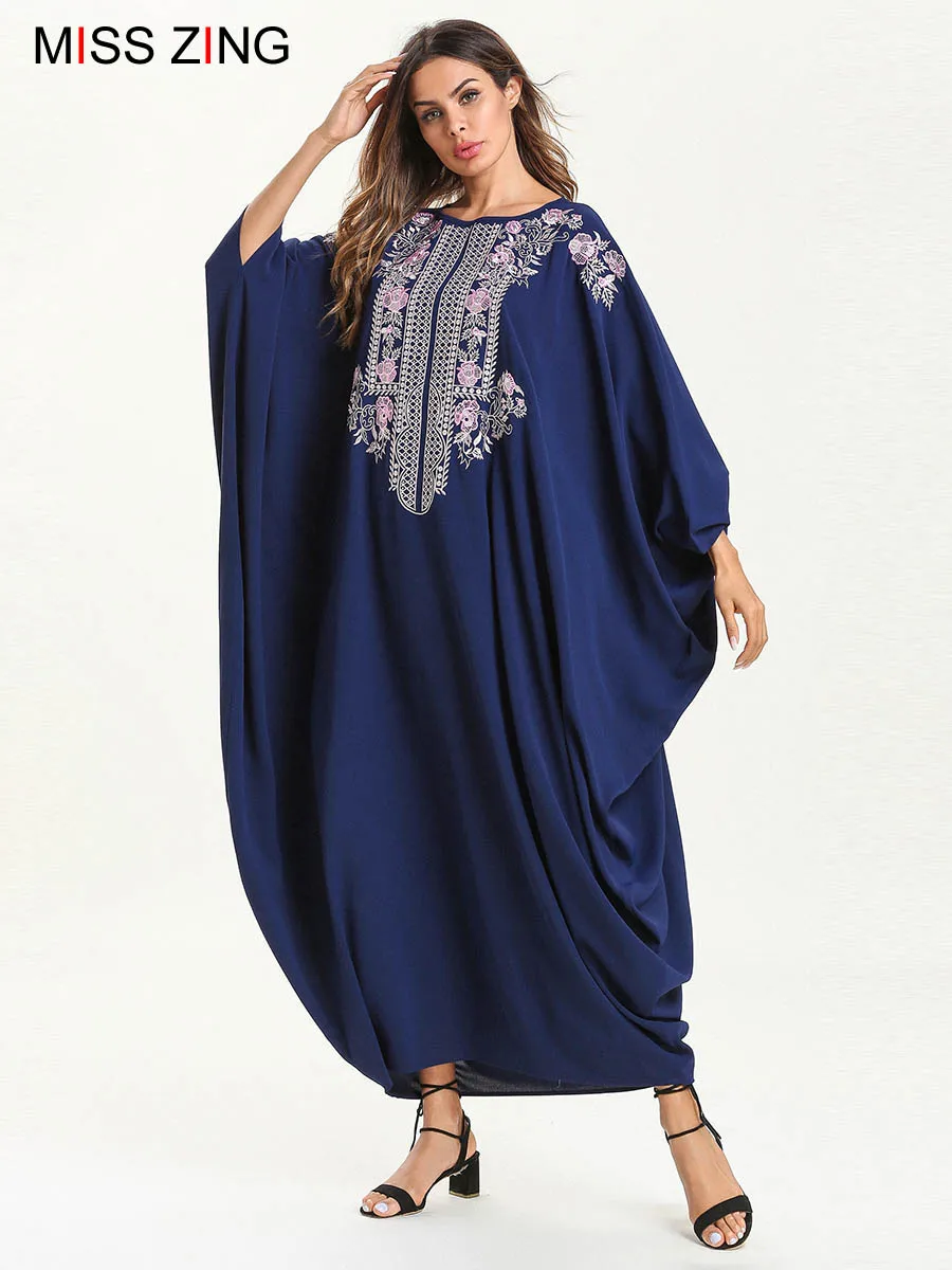 Ethnic Embroidery Muslim Abaya Women Bat Sleeve Dress Kimono Gowns Ramadan Middle East Islamic Prayer Clothing Plus Size 7597# |