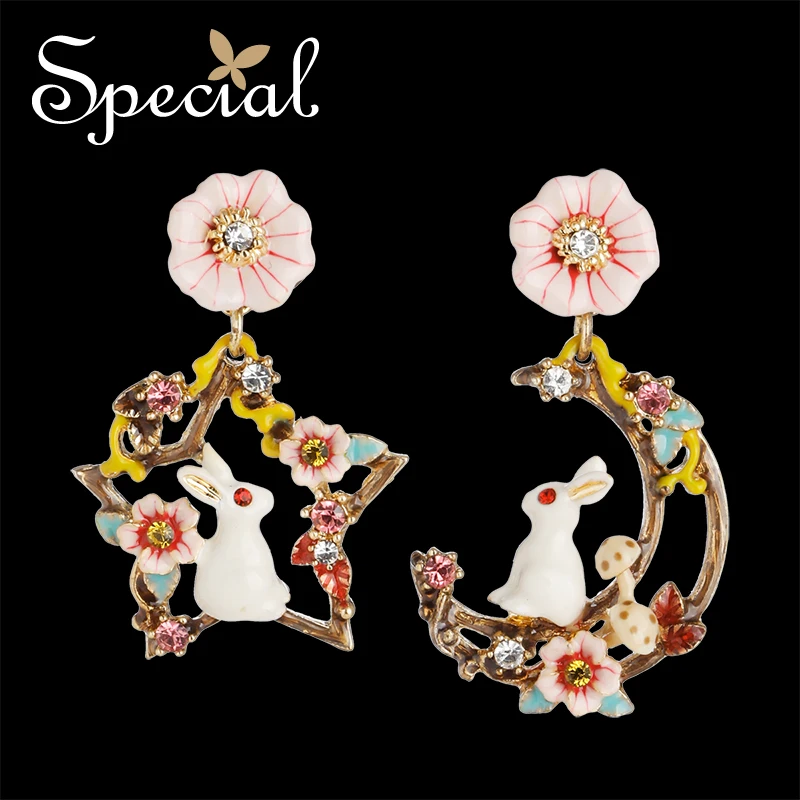 

Special European and American S925 Silver ins Earrings Earrings with the Heart of the Girl Heart and the Rabbit's Rabbit from Di