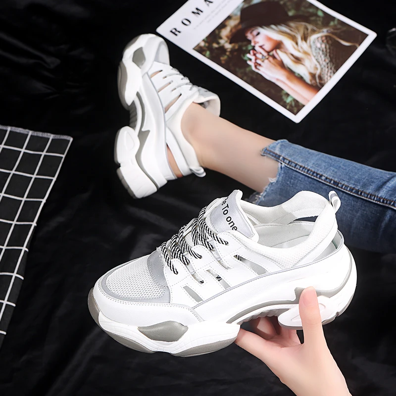 Кроссовки женские босоножки Новинка 2019 года сезон лето сетчатая обувь красного и