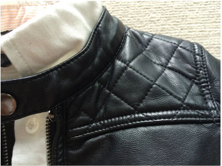 Куртка из искусственной кожи пальто для мальчиков верхняя одежда черная модная