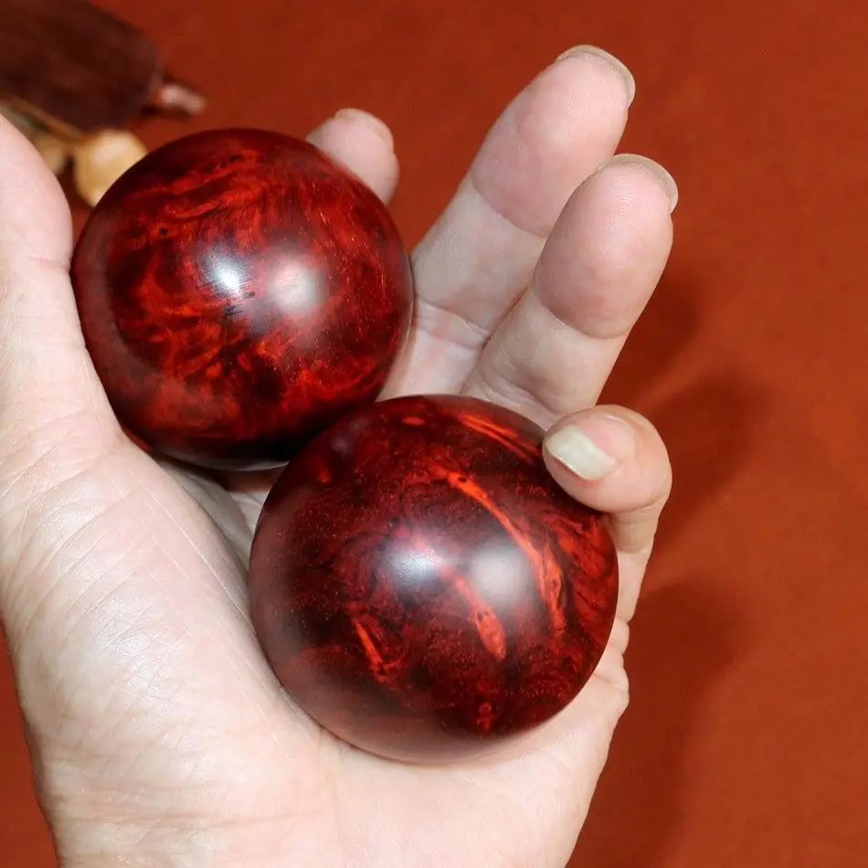 

2pcs 5cm Diameter hand ball Genuine Natural Indian Lobular Red Sandalwood Sphere high density with Venus for grandfather gift