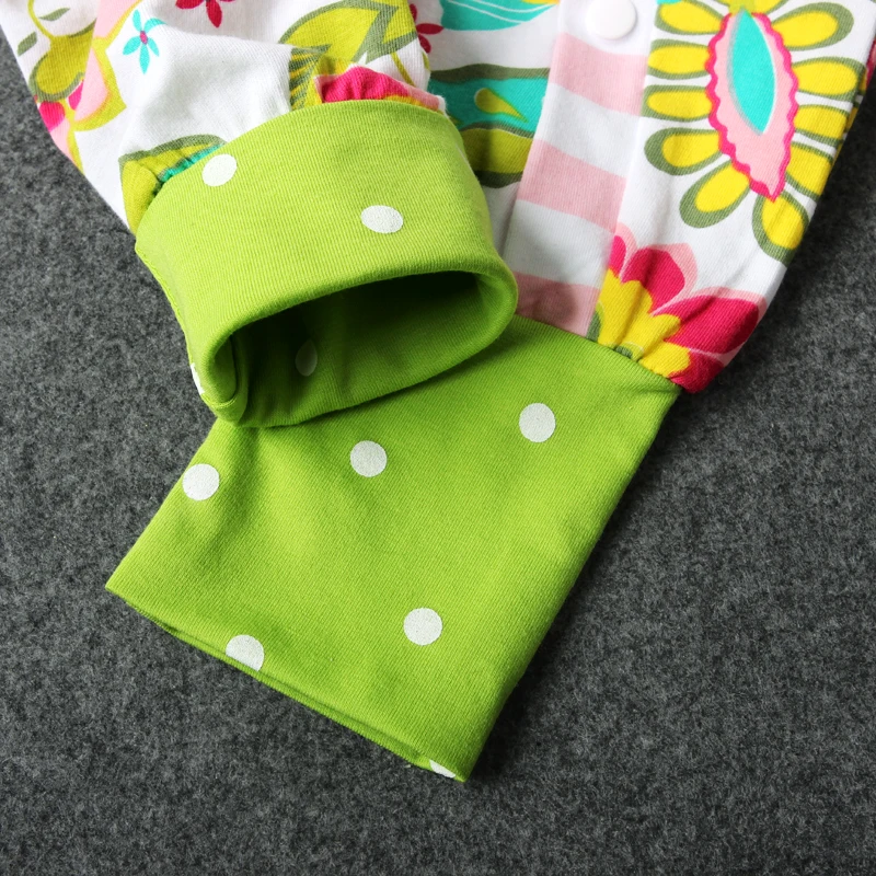 

New Brand Autumn 2017 Baby Girls Flower Rompers Long Sleeves Dots Clothes Collar With Cap Newborns One Pieces Rompers Clothes
