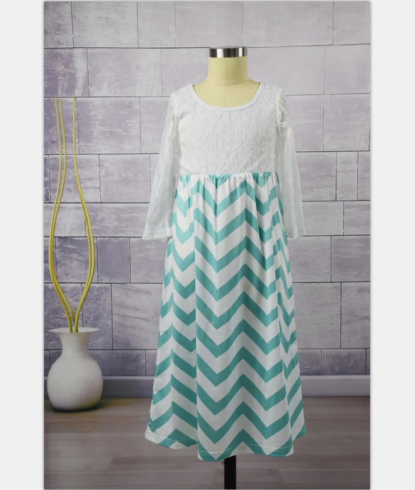 Новая Одинаковая одежда для семьи Платья С ВОЛНИСТЫМ принтом и кружевом мамы