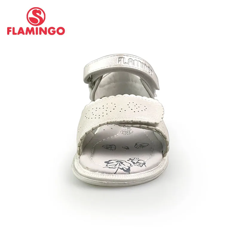 Летние детские сандалии Фламинго на застежке липучке плоской подошве с арочным