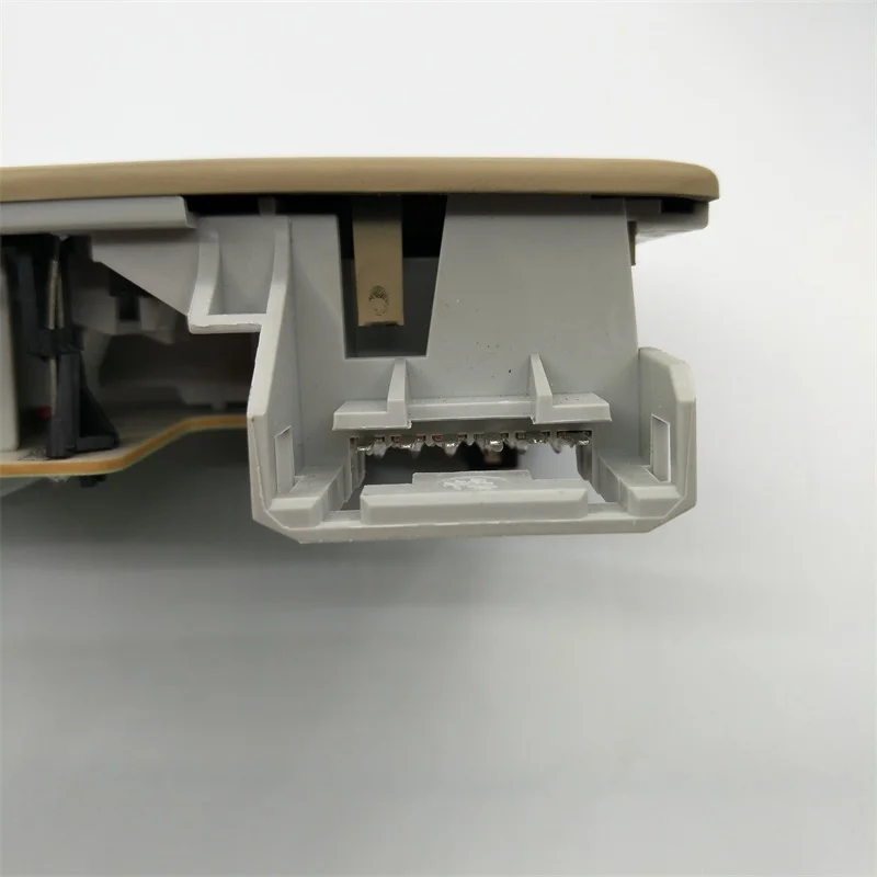 Купольный светильник SKTOO для VW Passat B5 Skoda Octavia Combi чтения бежевый цвет 3BD 947 105 2EN H67