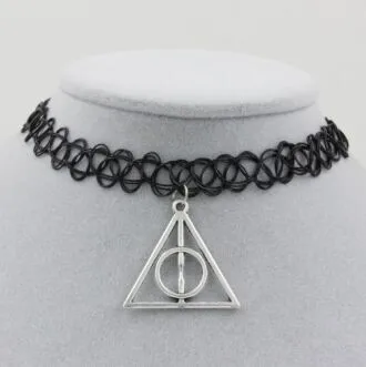 Женское колье чокер с татуировками черное винтажное ожерелье золотого цвета из