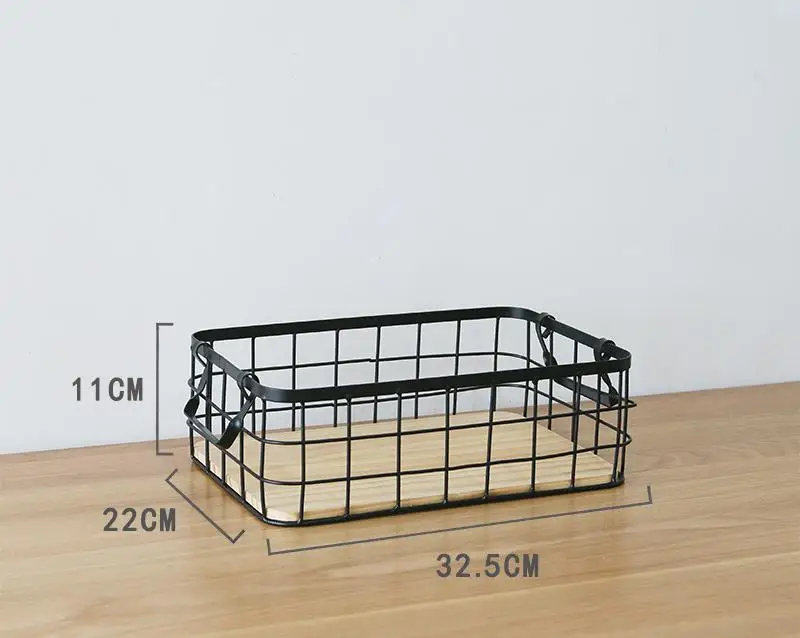 small with board C Кованая корзина для хранения из проволоки, настольные книги, японская металлическая корзина, органайзер, контейнер для ванной, кухни, держатель для мелочей - Цвет: small with board C