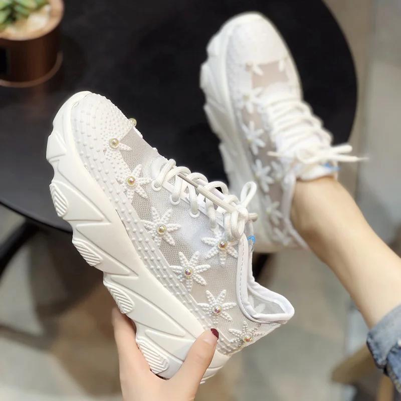 Женские кроссовки на массивном каблуке модные женские туфли платформе с