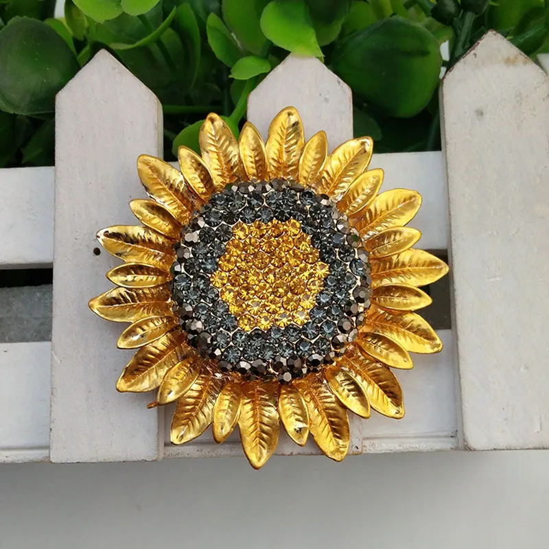 Новинка Брошь Стразы в виде подсолнуха с кристаллами женские аксессуары для