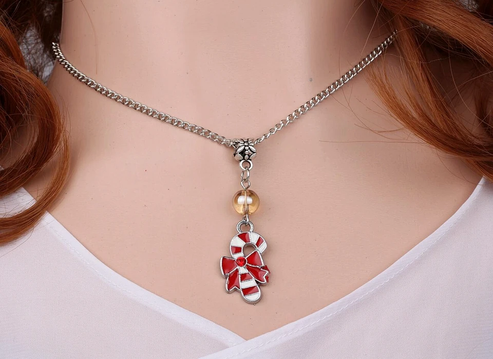 Рождественское эмалированное ожерелье с бантом и подвеской-палочкой