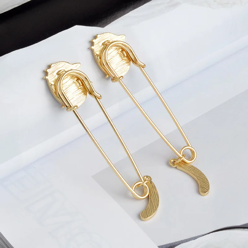 Черный белый цвет котенка уход за кожей лица хвост металлическая брошь с