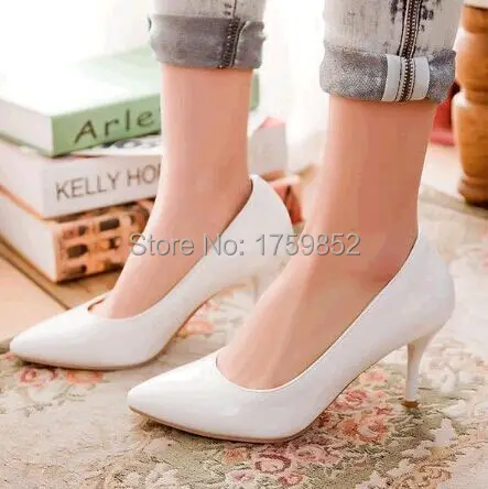 Женская обувь из лакированной кожи короткие тонкие туфли на высоком каблуке