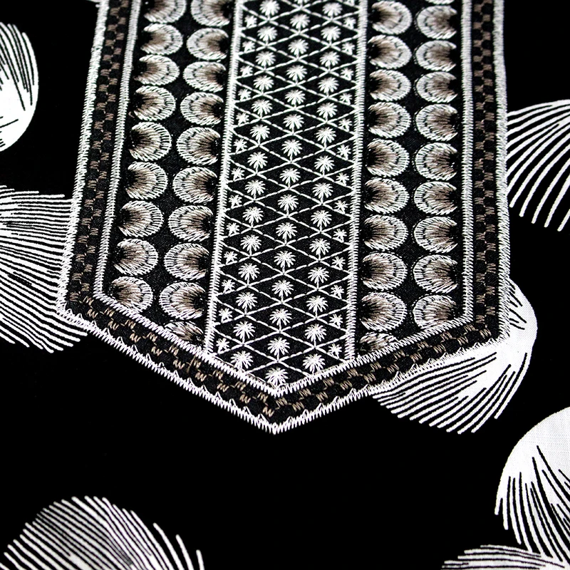 Платье женское хлопковое с вышивкой V-образным вырезом и длинным рукавом |