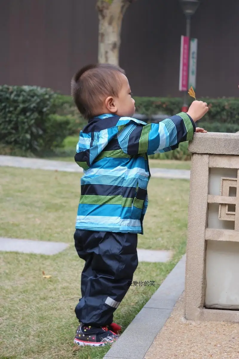 children/kids/toddler/baby boys jacket baby blue striped windproof/waterproof w cotton lining |