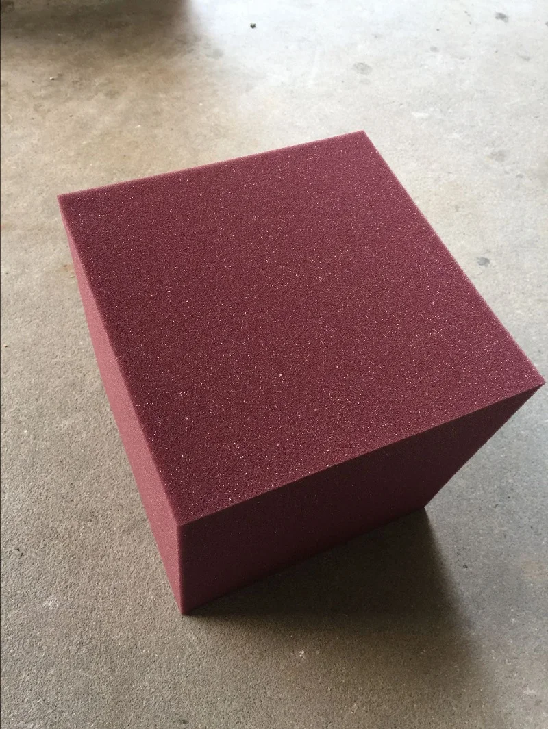 Звукоизоляционная пена бордового цвета 2 шт. 20*20*20 см