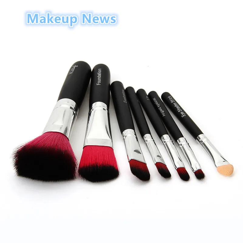 Набор кистей для макияжа Hello Kitty розовый и черный 7 шт./компл. набор с металлической