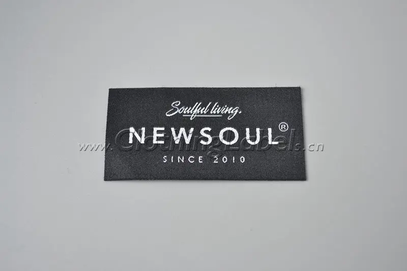 

Custom woven patch for clothing, with heat cut edge, low moq