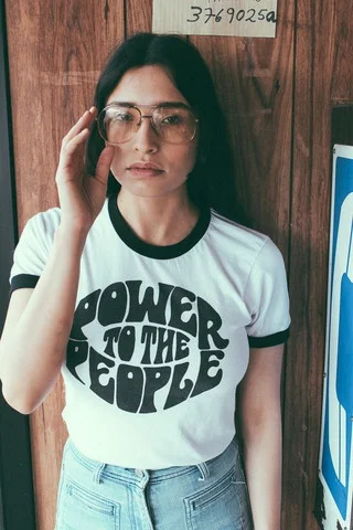 Женская одежда унисекс винтажный стиль футболка со слоганом Power To The People летняя