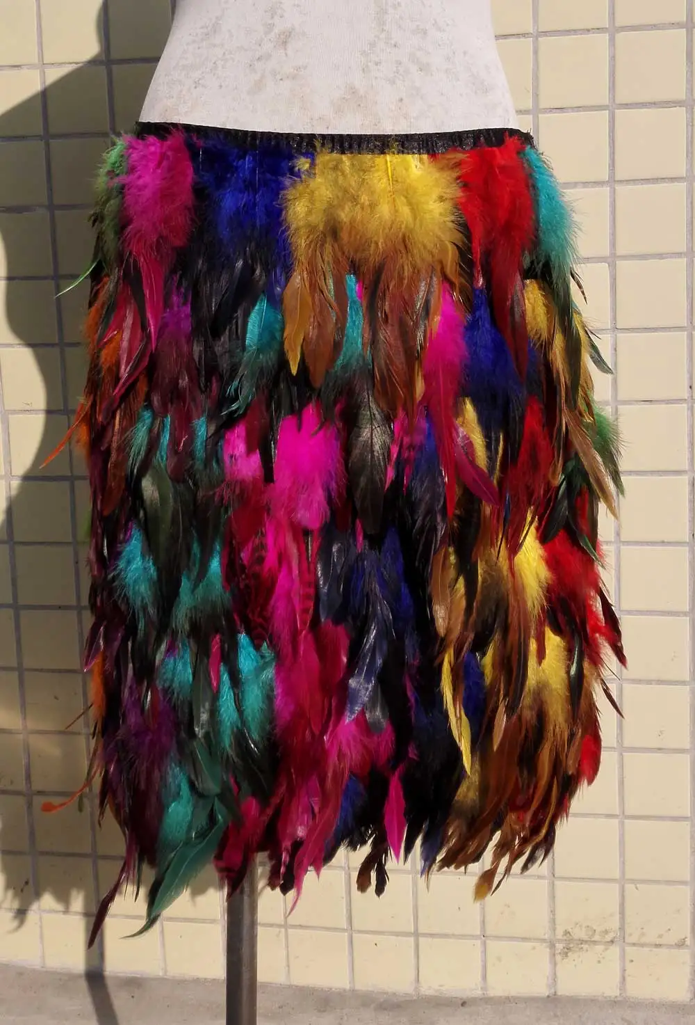 Бесплатная доставка 45 см многоцветный петух перо юбка двухслойная ткань