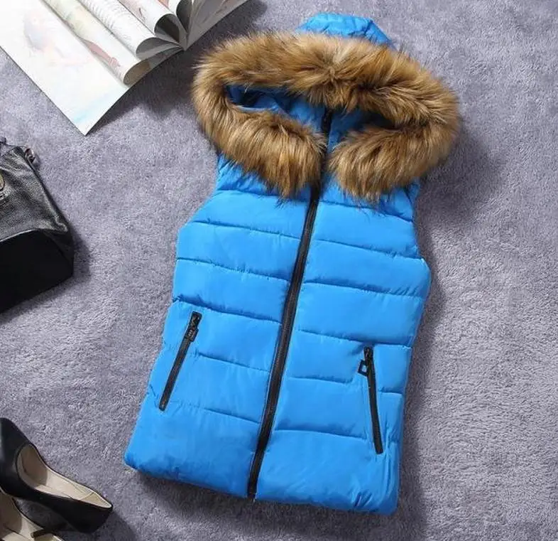 Женский пуховой жилет с капюшоном красный облегающий из хлопка осень зима|vest