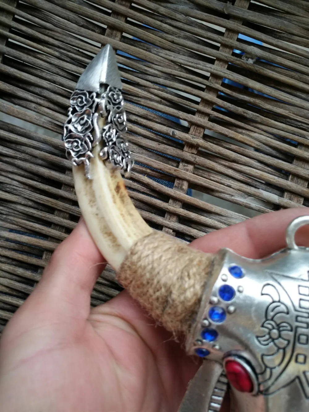 Дикий кабан зубы встроенные сплав бык голова дикий украшение Бесплатная