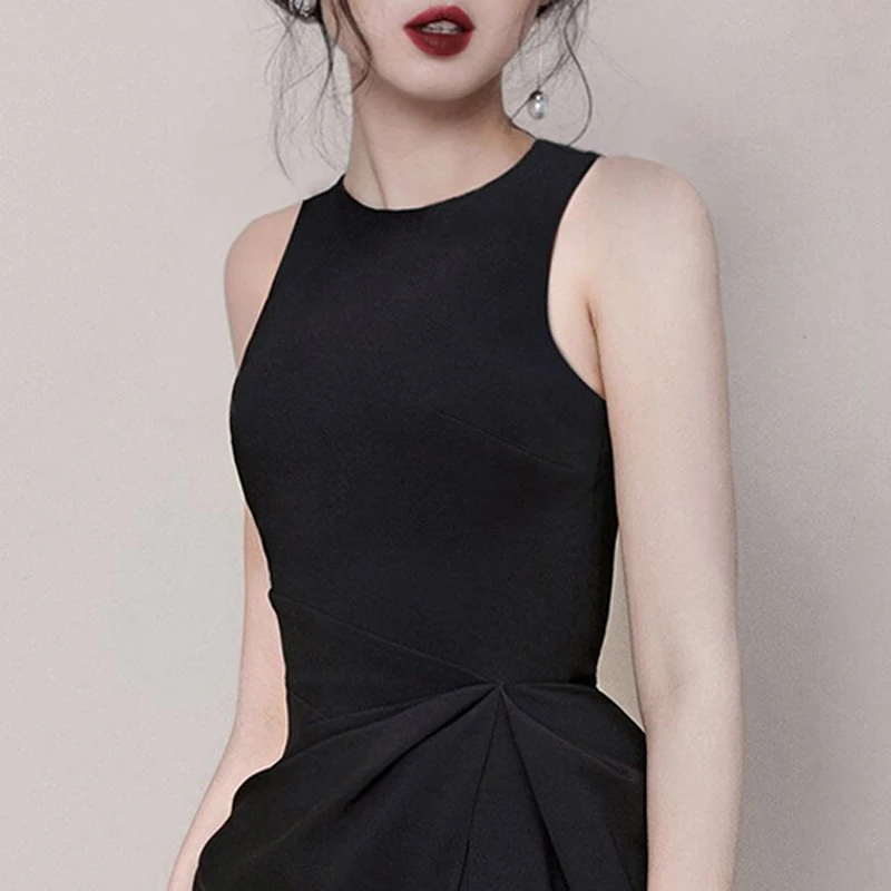 Платье футляр INDRESSME с круглым вырезом асимметричным подолом и оборками вечернее
