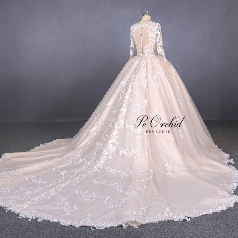 PEORCHID 2019 Luxury Champagne Wedding Dress Applique Lace With Sleeves Long Train Vintage Bridal Dress Ball Gown For Bride
